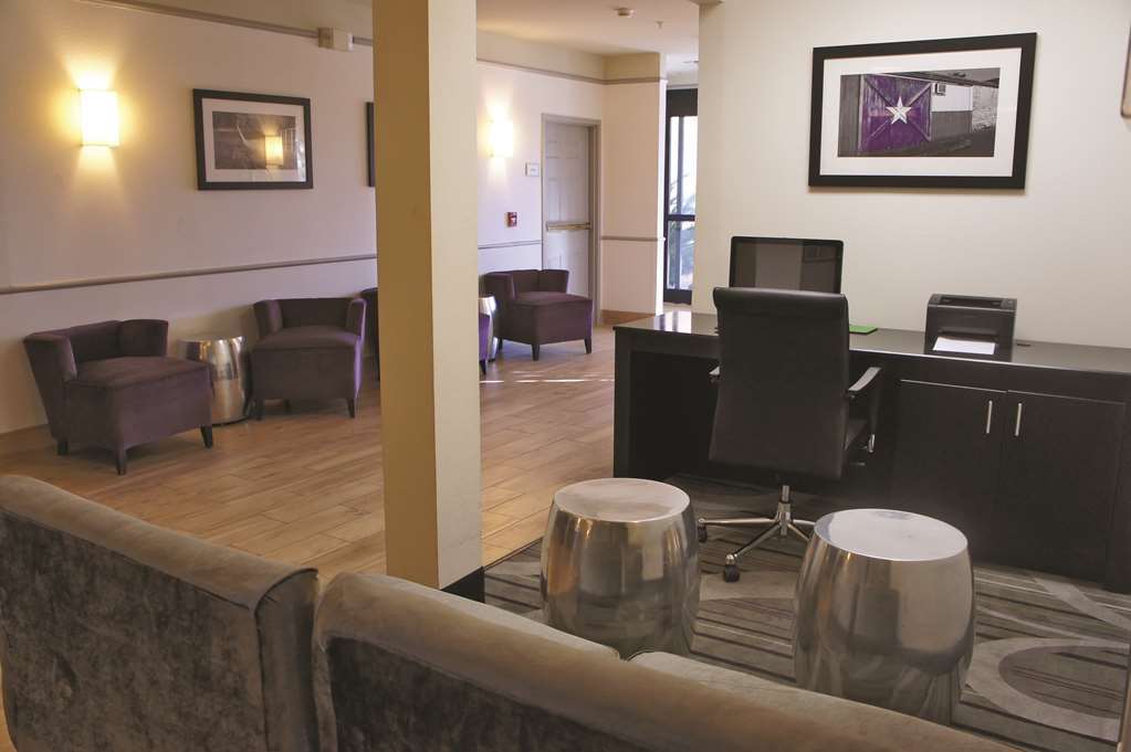 Hotel La Quinta By Wyndham Beaumont West Facilidades foto